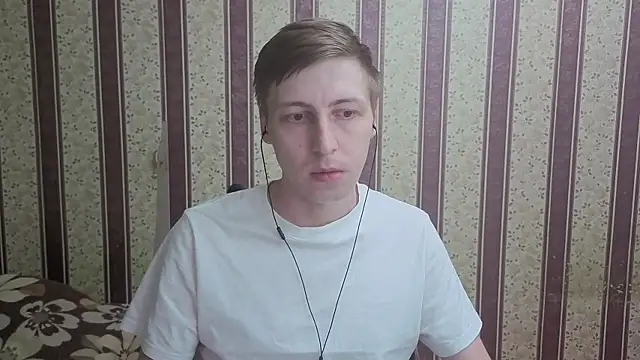 darienlarge online show from July 23, 2026, 4:54 am