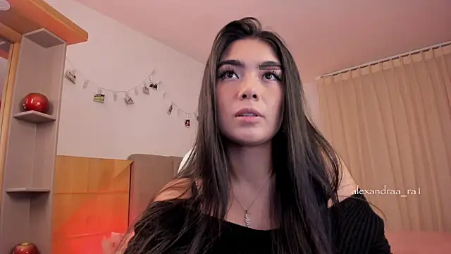 Alexandra ra online show from September 30, 2025, 11:11 pm