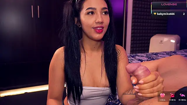 bull vixen2001 online show from November 14, 2025, 12:42 pm