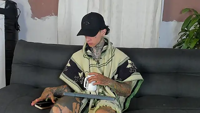 Aron ford online show from October 6, 2025, 11:55 am