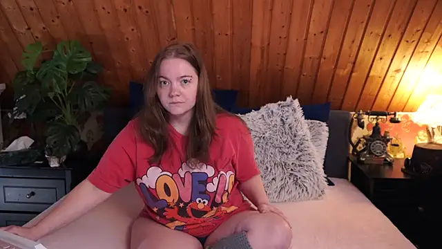 Snapshot of TessaWinter chatting on November 22, 2025, 11:09 am TessaWinter online show from November 22, 2025, 11:09 am