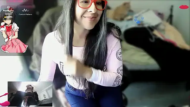 malishka18 online show from March 4, 2025, 3:15 pm