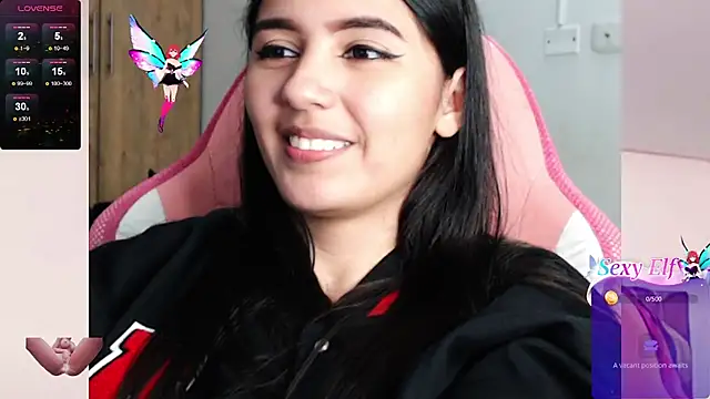 Snapshot of Danae_999 chatting on February 27, 2025, 2:14 am Danae 999 online show from February 27, 2025, 2:14 am