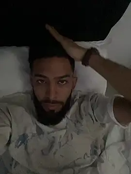 Snapshot of Alessandro__Rossi chatting on February 2, 2026, 5:45 pm Alessandro Rossi online show from February 2, 2026, 5:45 pm