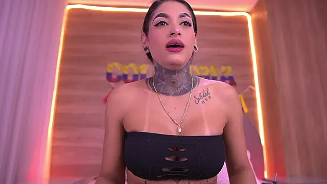 danna berlin  online show from July 1, 2026, 7:14 pm