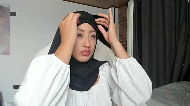 adila anich online show from January 9, 2026, 8:16 pm