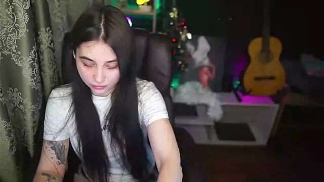 delicatedBailey online show from February 14, 2025, 5:30 am