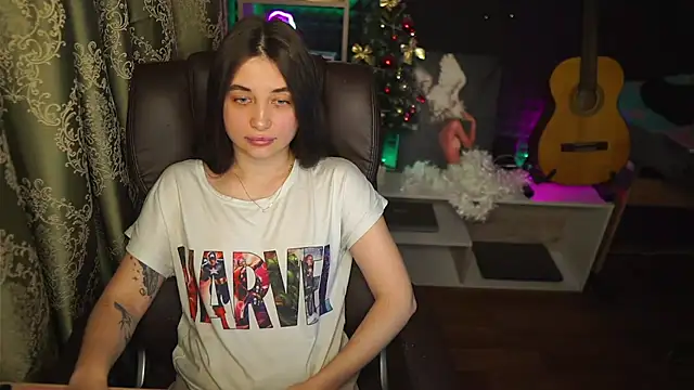 delicatedBailey online show from January 20, 2025, 4:54 am