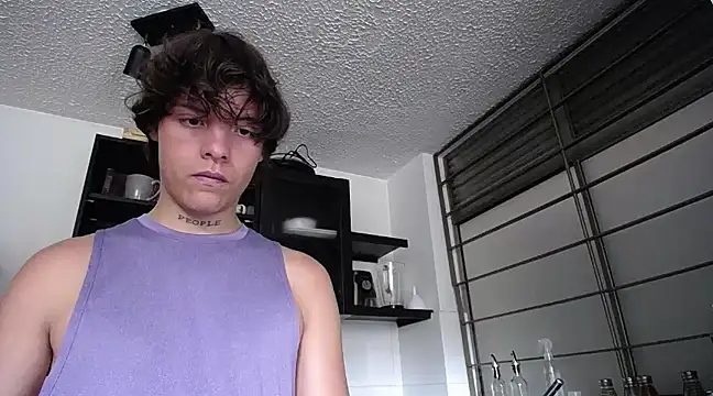 Santiago kiler online show from March 5, 2025, 6:23 pm