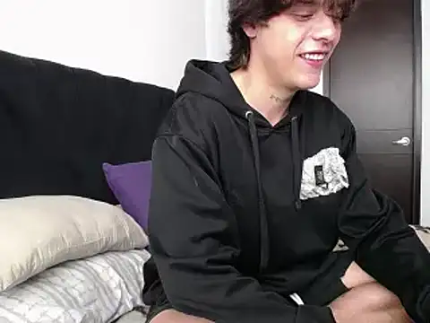 Santiago kiler online show from March 8, 2025, 4:39 pm