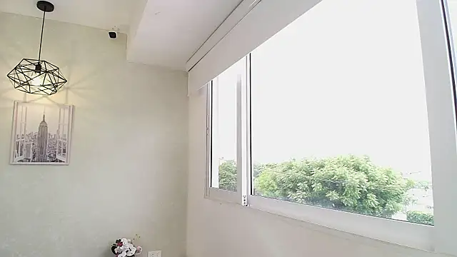 Sassy--Girl online show from September 12, 2025, 6:07 pm