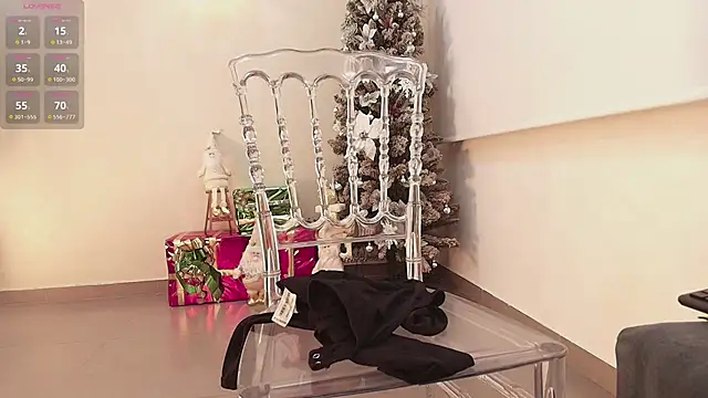 Sassy--Girl online show from December 14, 2025, 11:05 am