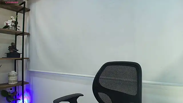 Sassy--Girl online show from March 23, 2026, 6:08 pm