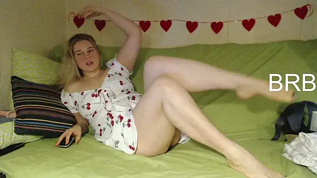 mmmPinUpGirl online show from March 8, 2026, 2:53 pm