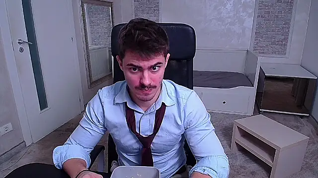 Snapshot of WilsonJules chatting on January 21, 2025, 7:28 pm WilsonJules online show from January 21, 2025, 7:28 pm
