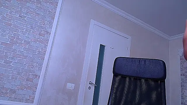 Snapshot of WilsonJules chatting on January 17, 2025, 11:29 pm WilsonJules online show from January 17, 2025, 11:29 pm