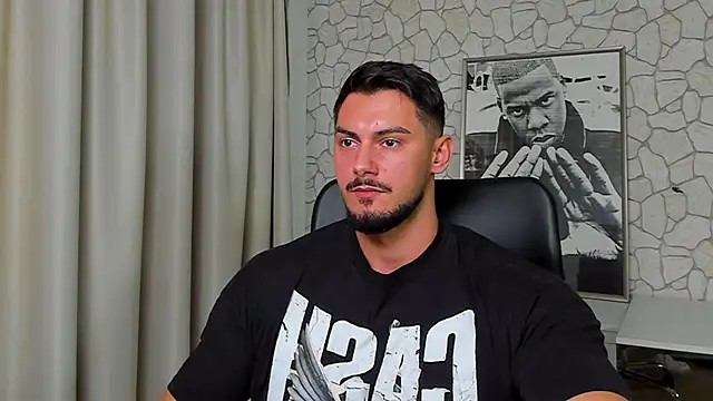 Snapshot of ClintMasters chatting on October 26, 2025, 6:25 am ClintMasters online show from October 26, 2025, 6:25 am