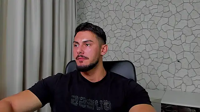 Snapshot of ClintMasters chatting on October 21, 2025, 4:45 am ClintMasters online show from October 21, 2025, 4:45 am