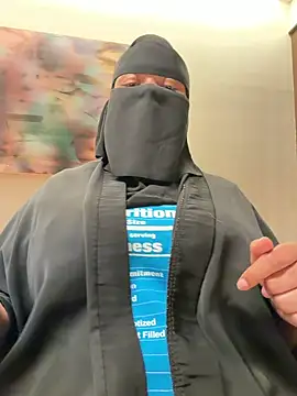 Submissive Arab online show from May 15, 2026, 11:25 pm