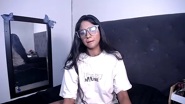 Snapshot of Delilah_Blazee chatting on February 28, 2026, 8:41 pm Delilah Blazee online show from February 28, 2026, 8:41 pm