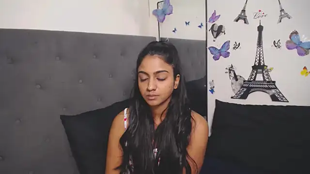 Delilah Blazee online show from October 17, 2025, 8:10 pm