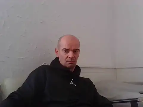 BadRec40 online show from March 18, 2026, 11:02 am