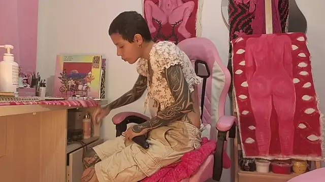 goddess vee  online show from August 3, 2026, 1:47 am