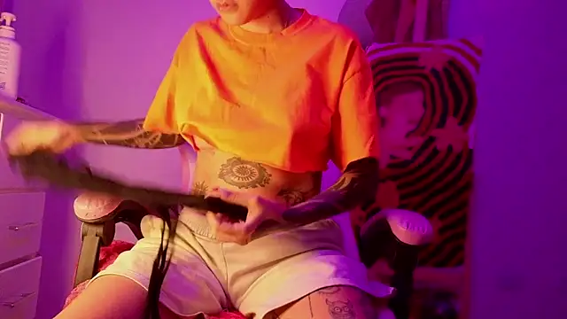 goddess vee  online show from March 13, 2026, 11:32 pm