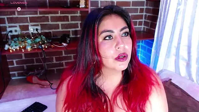 gatuwildhott online show from July 24, 2026, 8:05 pm