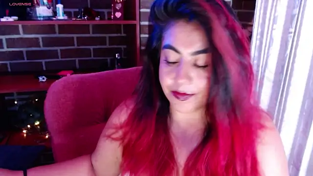 gatuwildhott online show from July 28, 2026, 7:39 pm