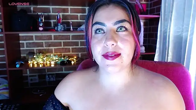 gatuwildhott online show from June 29, 2026, 5:12 pm