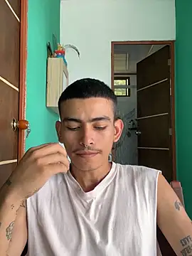 Snapshot of sorry-mom69 chatting on February 15, 2026, 2:38 pm sorry-mom69 online show from February 15, 2026, 2:38 pm