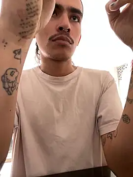 sorry-mom69 online show from October 18, 2025, 5:37 pm