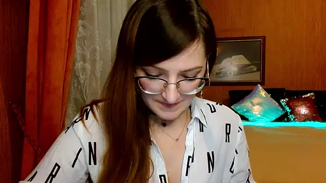 Snapshot of Arielsssplash chatting on December 3, 2024, 2:55 pm Arielsssplash online show from December 3, 2024, 2:55 pm