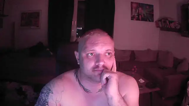 tiltusmaximusv online show from March 10, 2026, 3:32 am