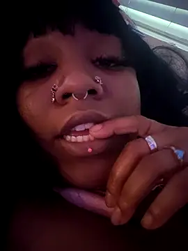 Snapshot of Kayyummy98 chatting on October 11, 2025, 1:17 am Kayyummy98 online show from October 11, 2025, 1:17 am