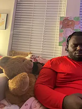 Snapshot of Kayyummy98 chatting on December 17, 2025, 9:03 am Kayyummy98 online show from December 17, 2025, 9:03 am