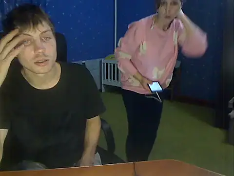 loveis007 online show from November 3, 2025, 9:40 pm