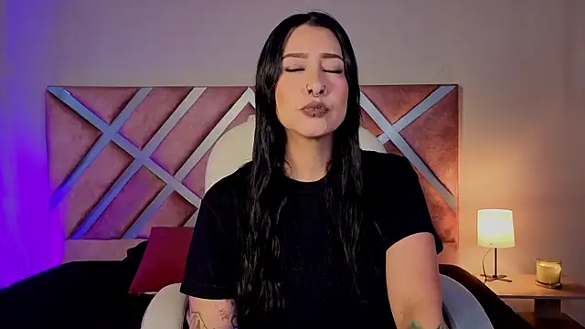  kelly hous36 online show from March 27, 2026, 12:39 pm