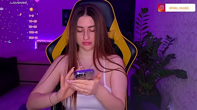 Elishka  online show from March 16, 2025, 4:34 pm