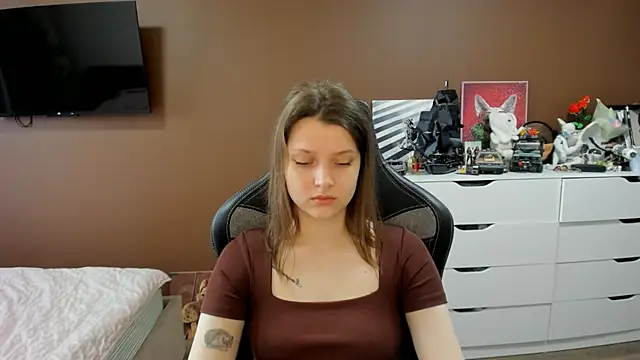 Snapshot of SoniNesti chatting on June 3, 2026, 2:33 pm SoniNesti online show from June 3, 2026, 2:33 pm