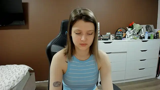 SoniNesti online show from April 3, 2026, 3:29 pm