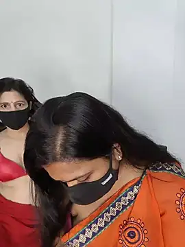 cutee  crazy online show from June 10, 2026, 1:56 pm