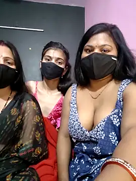 cutee  crazy online show from March 11, 2026, 2:22 pm