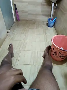 Snapshot of mkmony chatting on December 1, 2025, 10:16 am mkmony online show from December 1, 2025, 10:16 am