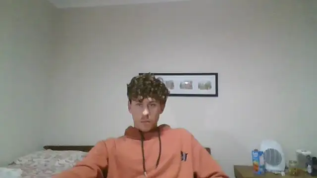 Snapshot of saint_not chatting on October 28, 2025, 9:36 pm saint not online show from October 28, 2025, 9:36 pm