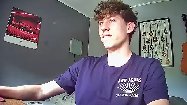 Snapshot of saint_not chatting on October 25, 2025, 7:14 pm saint not online show from October 25, 2025, 7:14 pm