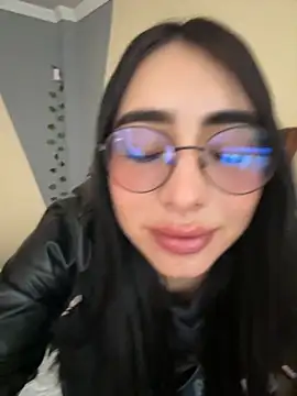 isabella jade online show from September 24, 2025, 1:17 pm