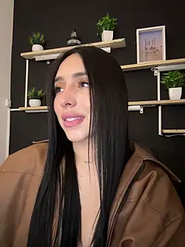 isabella jade online show from February 17, 2026, 10:07 pm