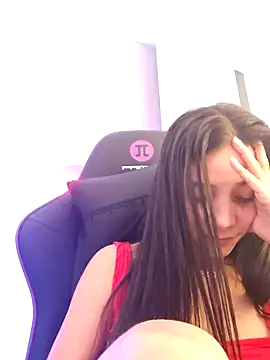 miaeyes online show from January 2, 2025, 5:18 pm